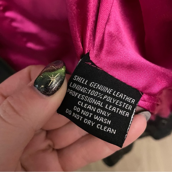 Black Leather Jacket with Pink Lining 🖤🩷 - Picture 8 of 10